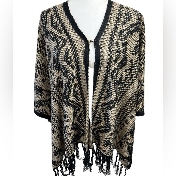 Kiara Lightweight Aztec Boho Knit Tassel Fringe Wrap Shawl Poncho Shrug - Picture 1 of 10